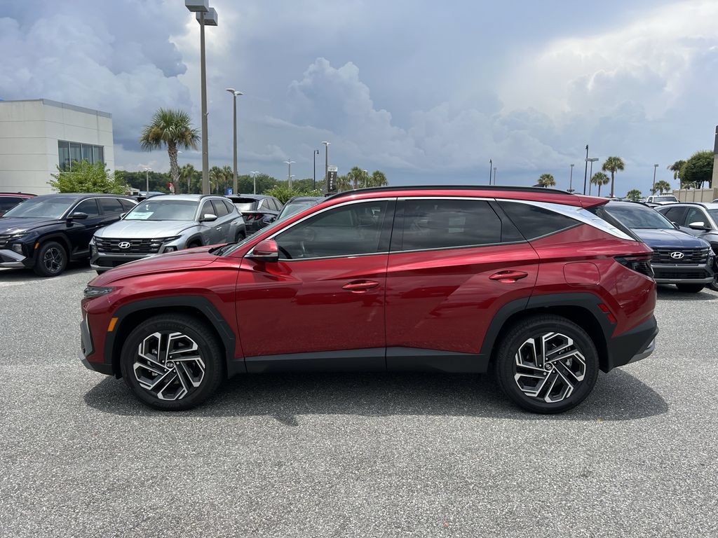 Used 2025 Hyundai Tucson Limited AWD/4WD image 9