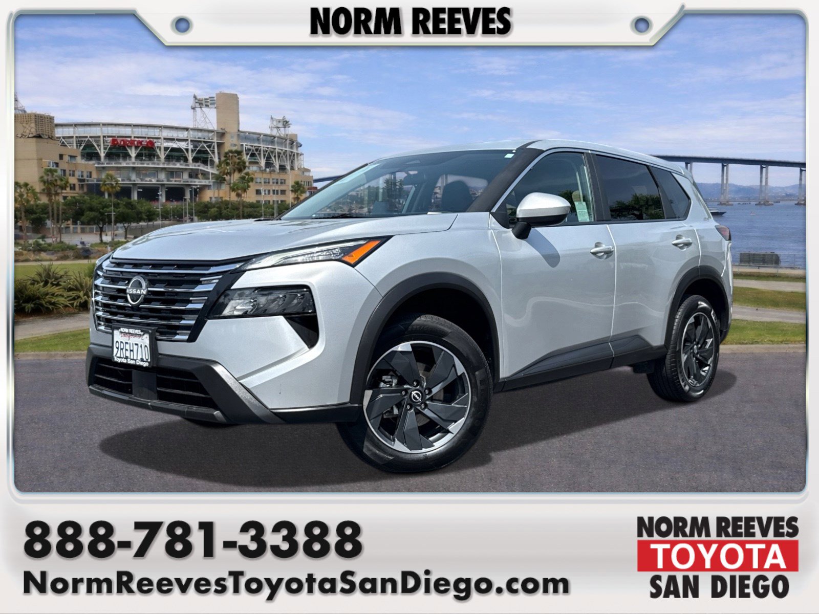 Used 2025 Nissan Rogue SV