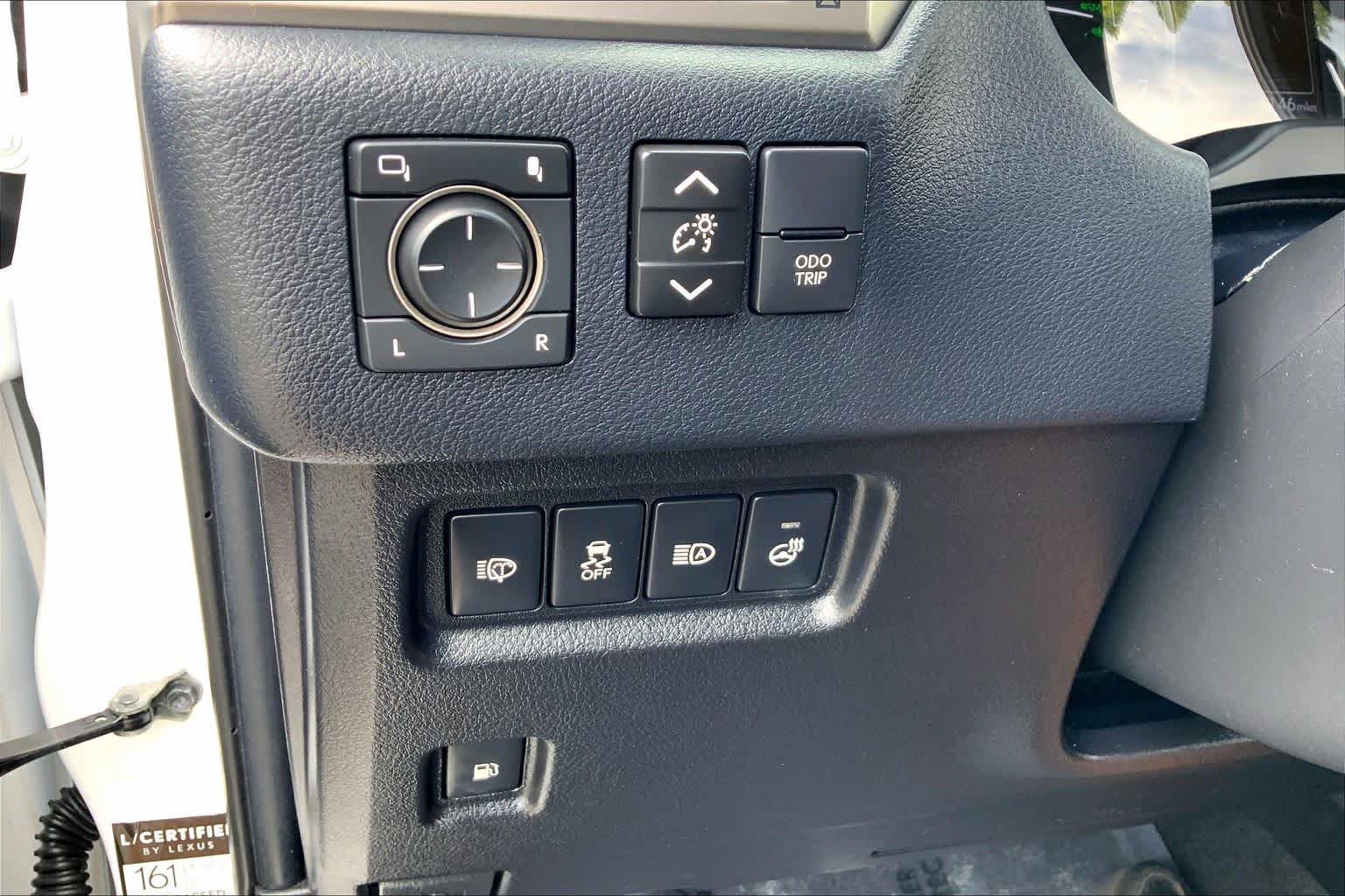 Certified 2023 Lexus GX 460 Premium w/ Premium Package AWD/4WD image 36