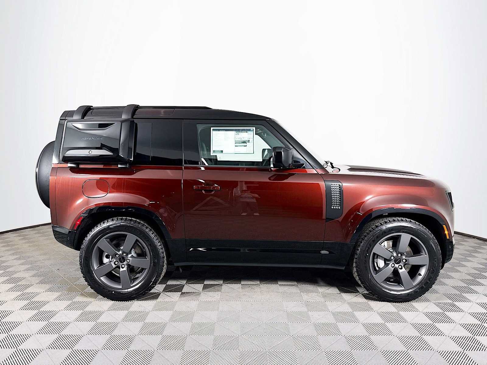 New 2026 Land Rover Defender 90 X-Dynamic SE AWD/4WD image 4