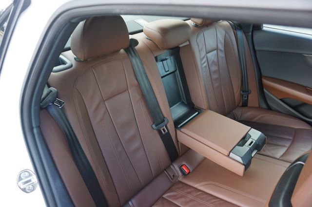 Used 2019 Audi A4 2.0T Premium image 18