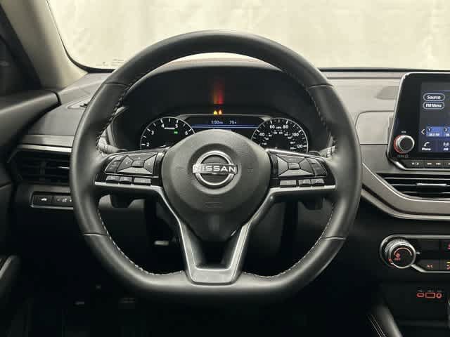 Used 2025 Nissan Altima 2.5 SR FWD image 15