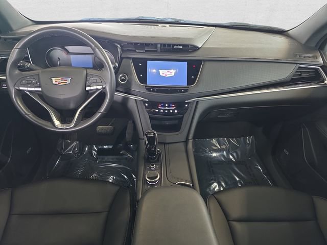 Certified 2022 Cadillac XT6 Luxury w/ LPO, Floor Liner Package AWD/4WD image 9
