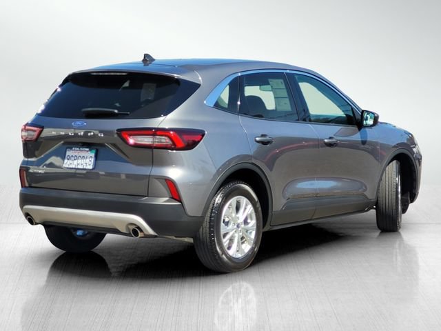 Certified 2023 Ford Escape Active w/ Cold Weather Package FWD image 4