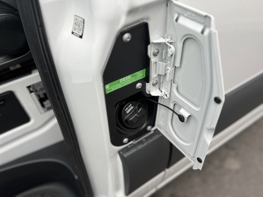 Used 2024 Mercedes-Benz Sprinter 144 Cargo image 23