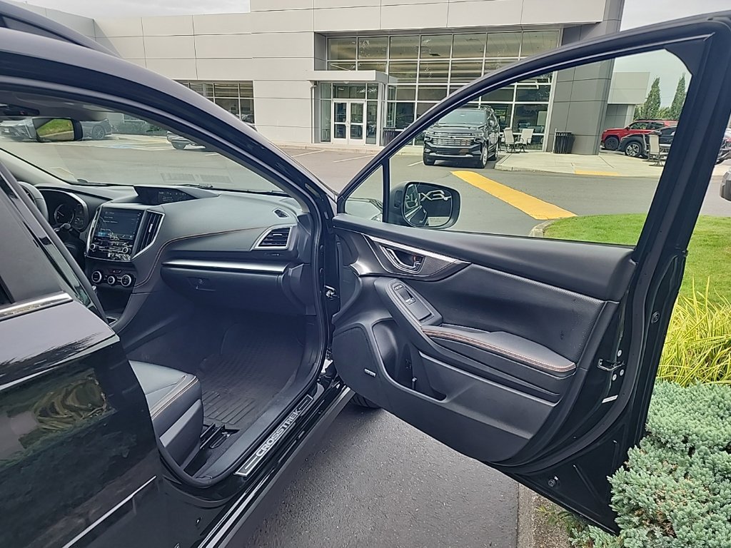 Used 2023 Subaru Crosstrek 2.5i Limited AWD/4WD image 19