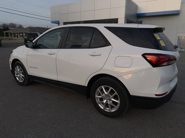 Used 2024 Chevrolet Equinox LS w/ LS Convenience Package image 20