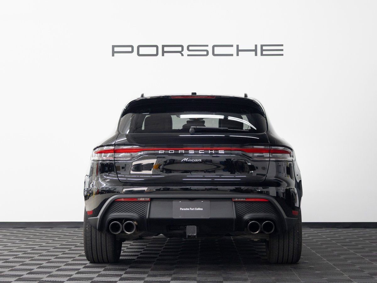 Certified 2025 Porsche Macan image 6