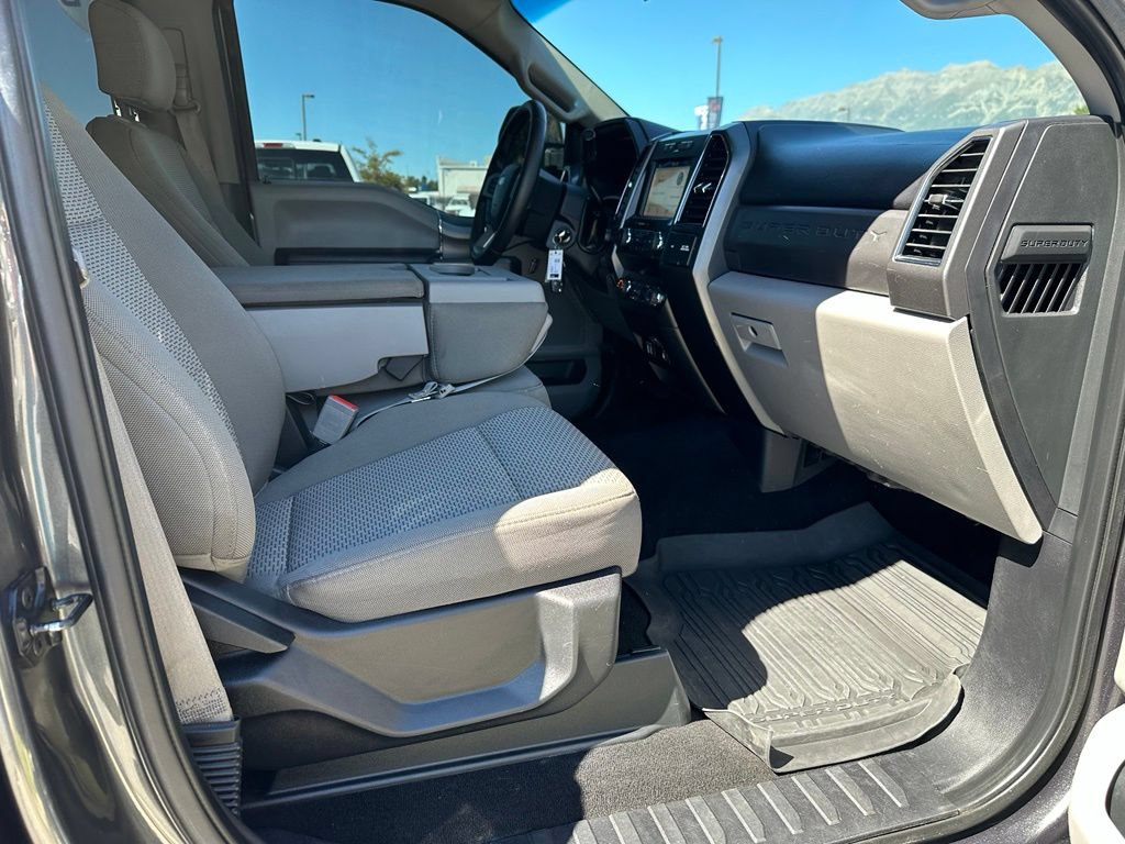 Used 2019 Ford F350 XLT w/ XLT Premium Package AWD/4WD image 18