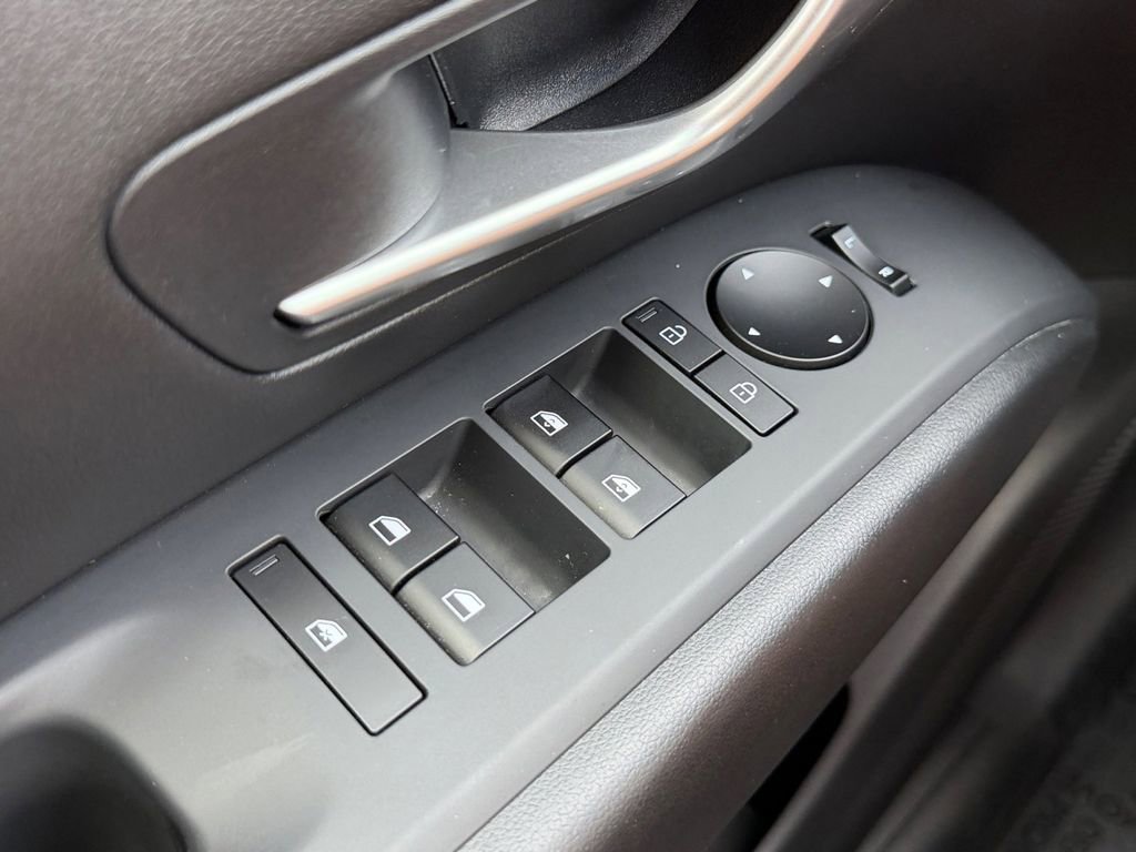 Used 2025 Hyundai Tucson SEL FWD image 19