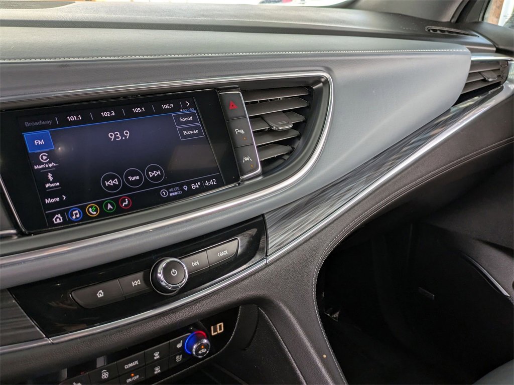 Used 2024 Buick Enclave Premium image 15