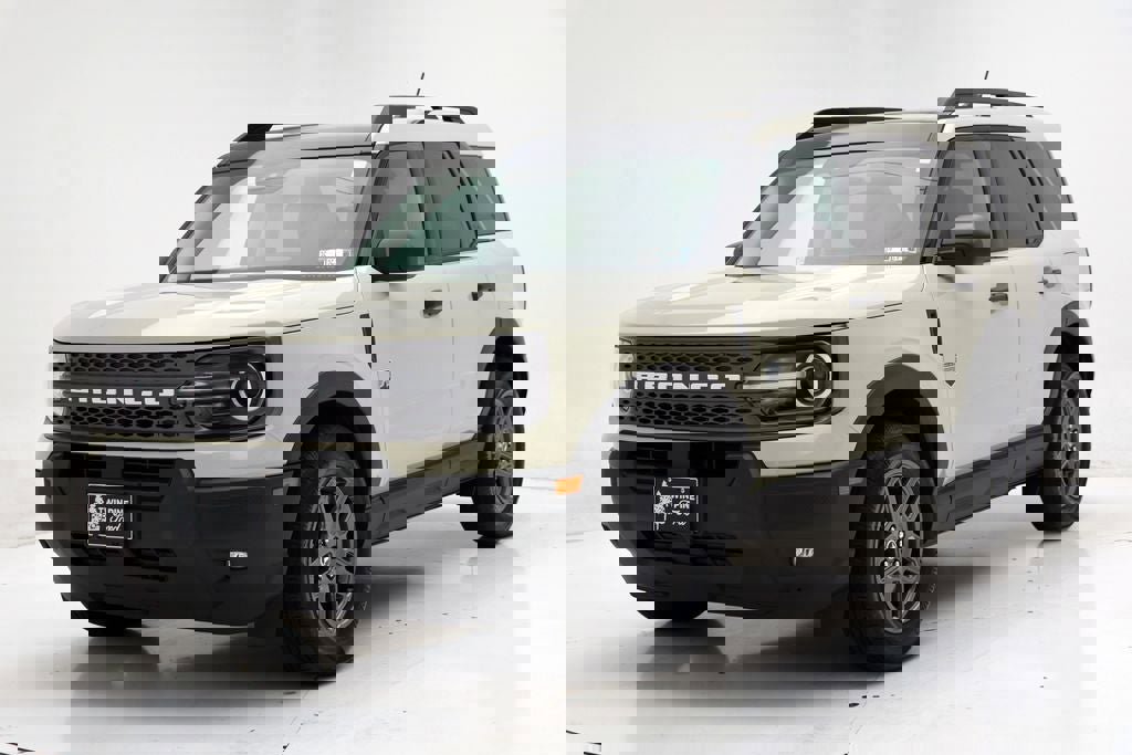 Used 2025 Ford Bronco Sport Big Bend w/ Convenience Package image 2