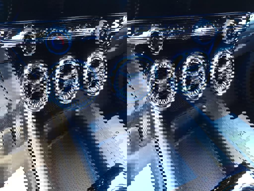 New 2025 Chevrolet Blazer EV LT image 18