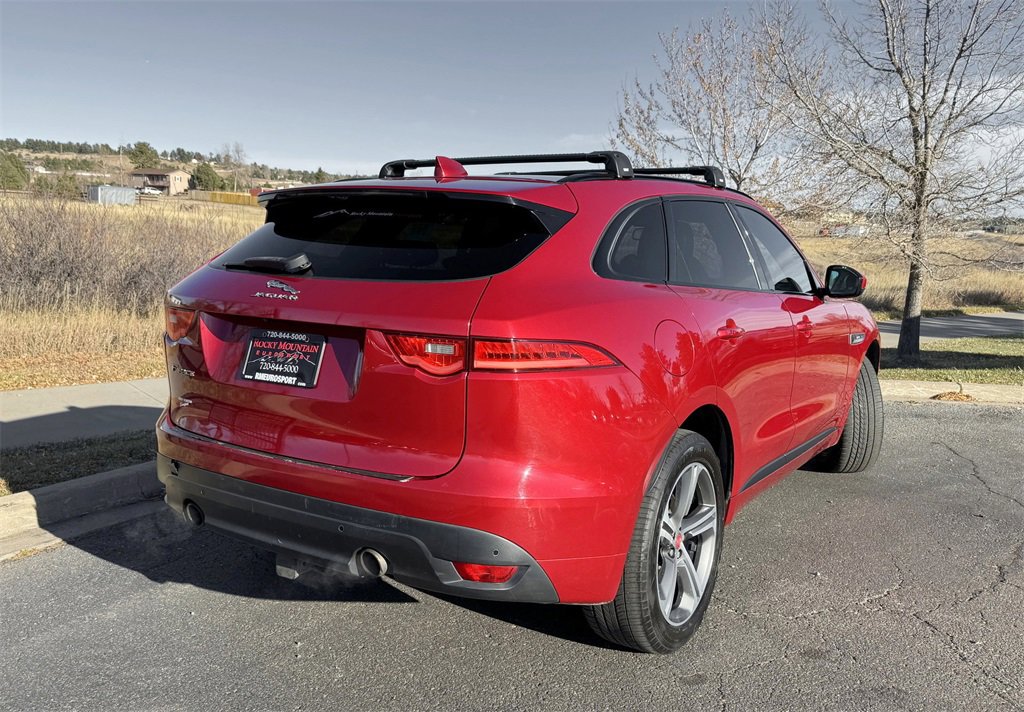 Used 2017 Jaguar F-PACE R-Sport image 6