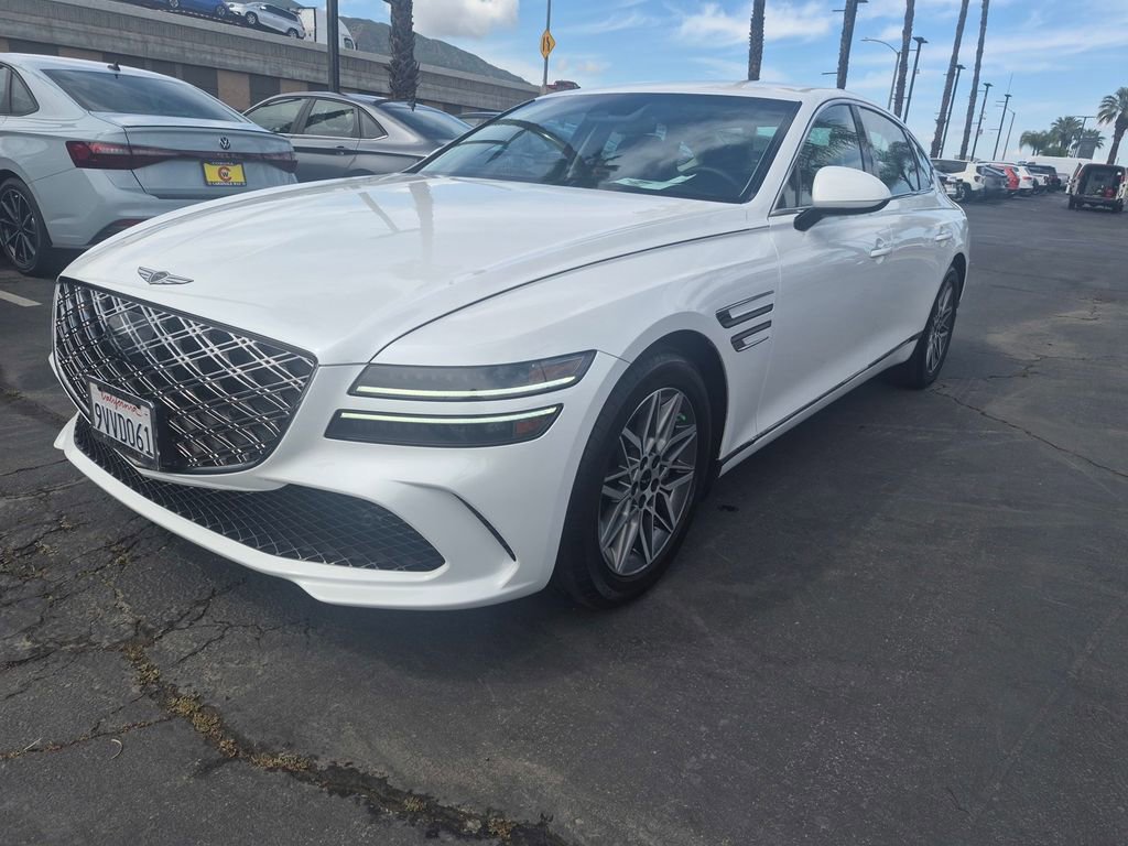 Used 2026 Genesis G80 2.5T image 3