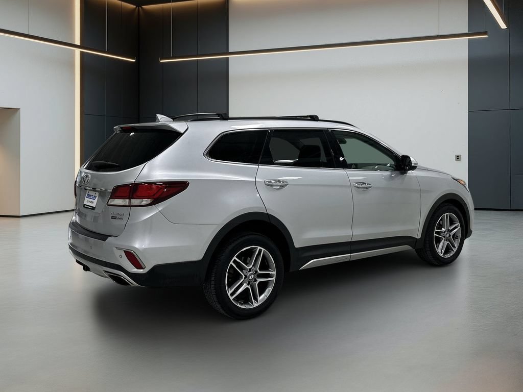 Used 2017 Hyundai Santa Fe Limited AWD/4WD image 6