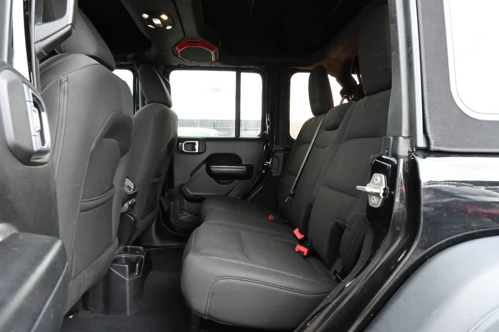 Used 2019 Jeep Wrangler Unlimited Sport S AWD/4WD image 19