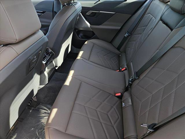 New 2026 BMW 540i xDrive image 16