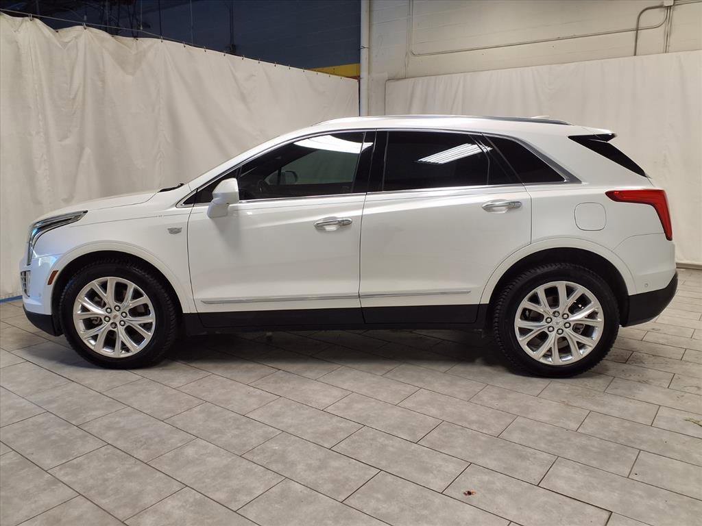 Used 2018 Cadillac XT5 Platinum w/ Driver Assist Package image 6