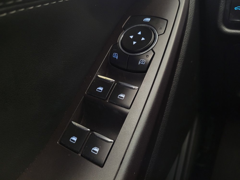 Used 2020 Ford Explorer XLT w/ Equipment Group 202A image 27