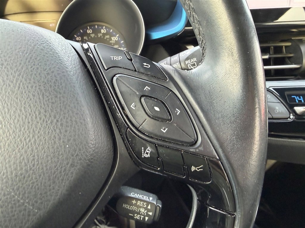 Used 2019 Toyota C-HR image 25