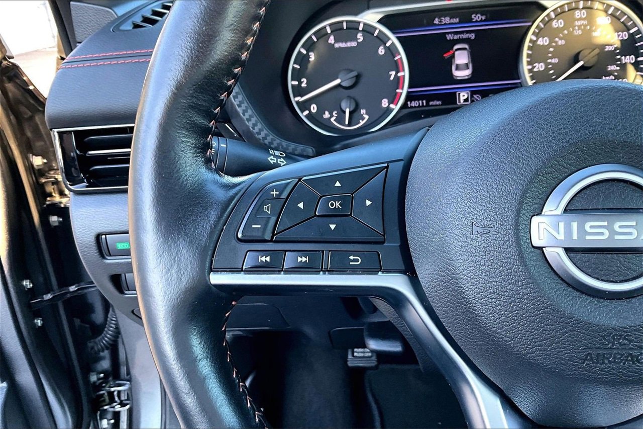 Used 2025 Nissan Sentra SR w/ SR Premium Package image 28