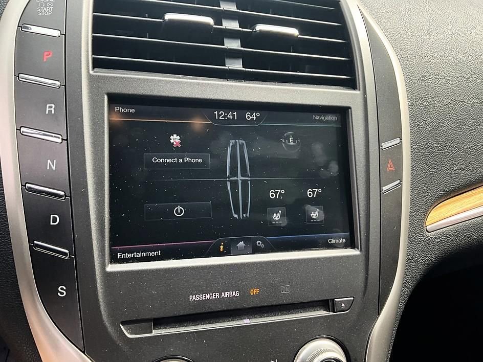 Used 2015 Lincoln MKC FWD w/ Equipment Group 101A Select image 19