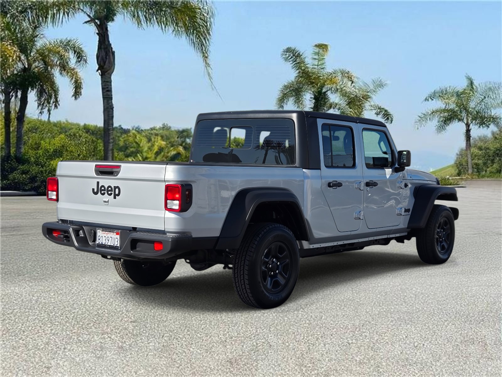 Certified 2023 Jeep Gladiator Sport image 4