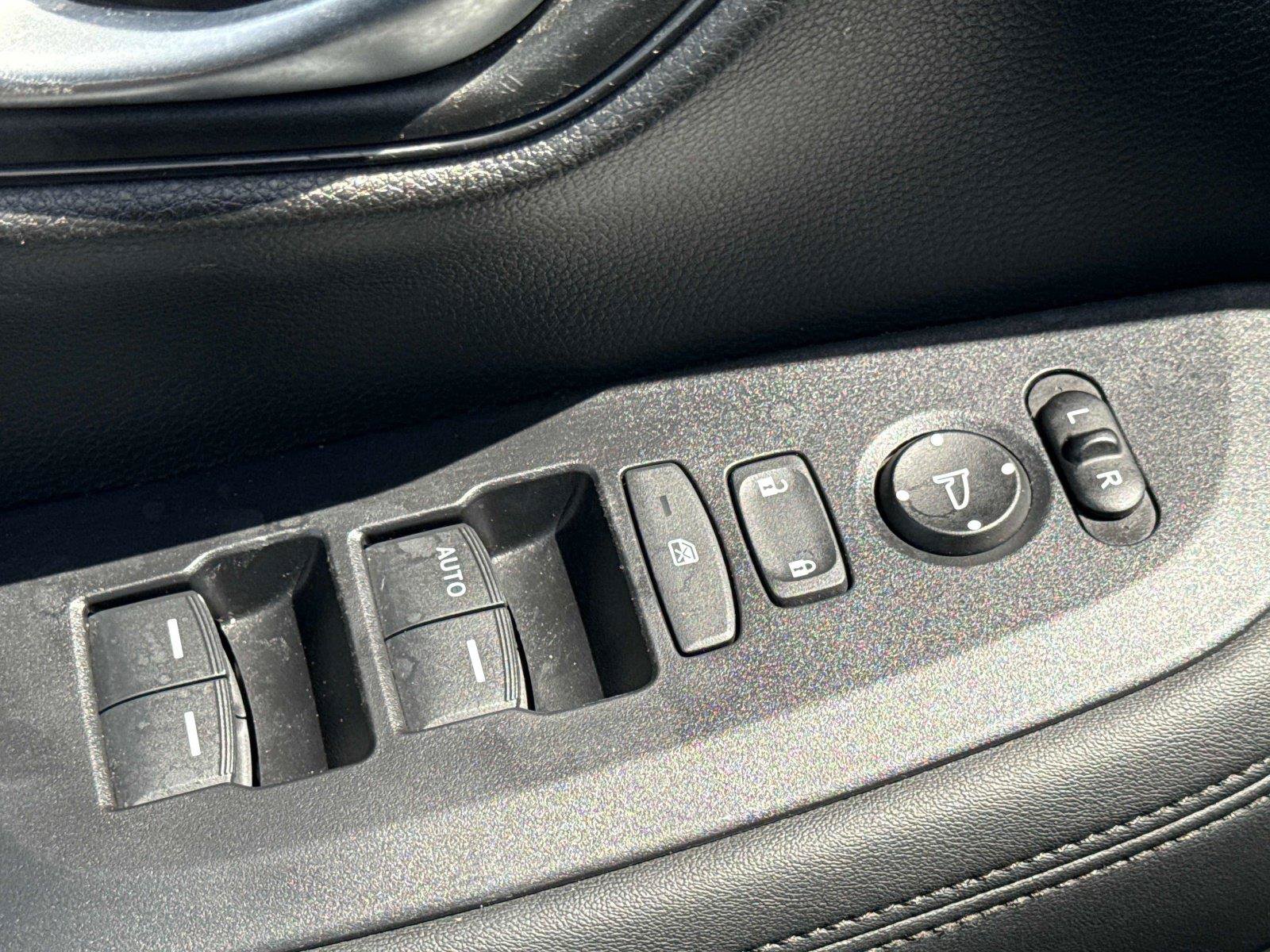 Certified 2023 Honda HR-V LX image 17