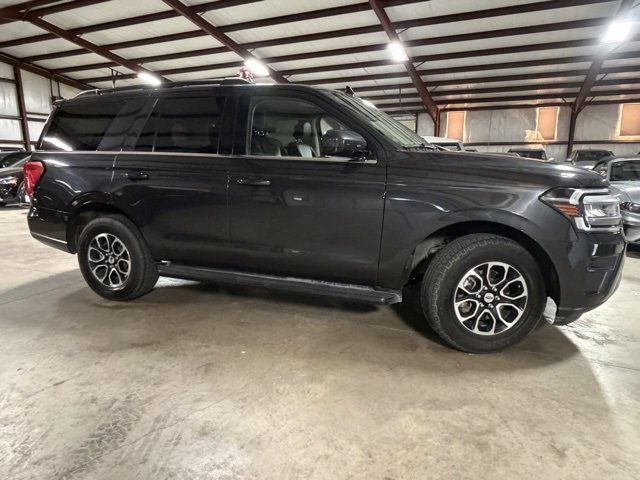 Used 2024 Ford Expedition XLT image 5