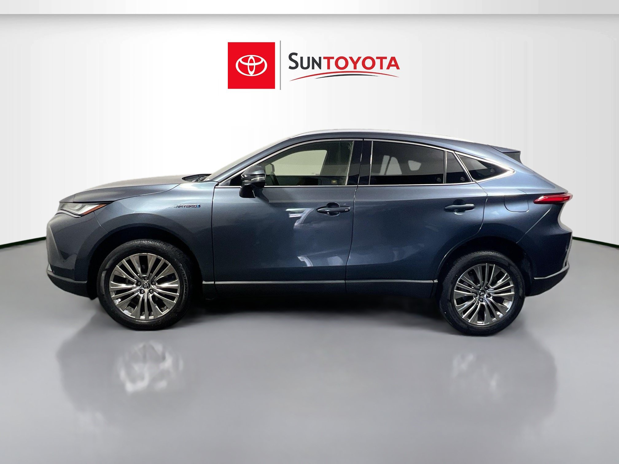 Used 2021 Toyota Venza Limited w/ Advanced Technology Package AWD/4WD image 7