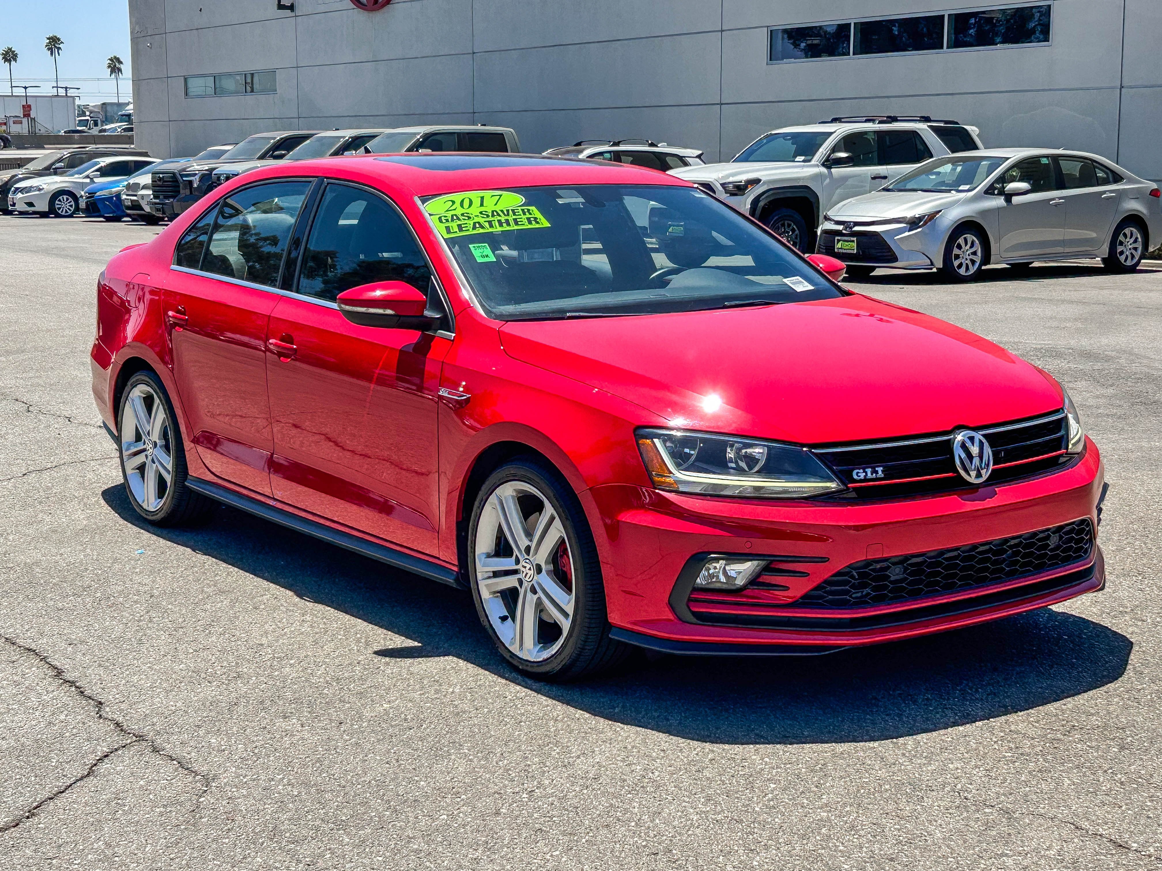 Used 2017 Volkswagen Jetta GLI FWD image 3