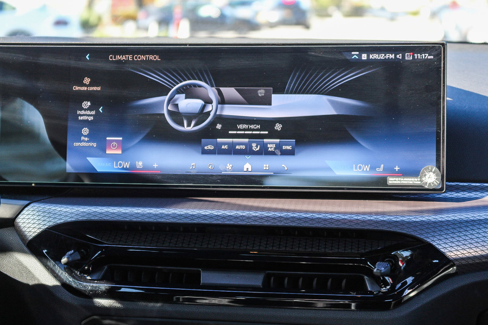 Certified 2025 BMW 330i Sedan w/ Convenience Package image 14