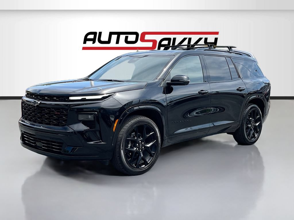 Used 2025 Chevrolet Traverse RS w/ LPO, Floor Liner Package AWD/4WD image 3