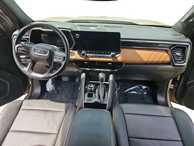Used 2023 GMC Canyon AT4 w/ AT4 Premium Package AWD/4WD image 9