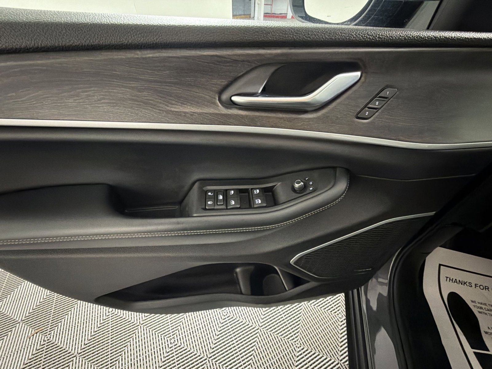 Used 2021 Jeep Grand Cherokee L Limited w/ Trailer Tow Group (B) image 15