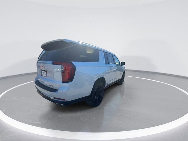 Used 2026 GMC Yukon XL Denali w/ Denali Reserve Package image 8