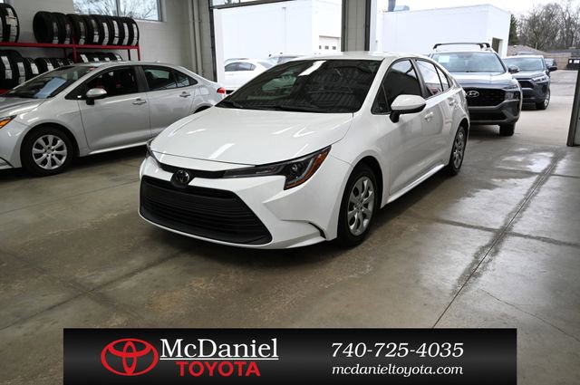 Used 2023 Toyota Corolla LE FWD image 1