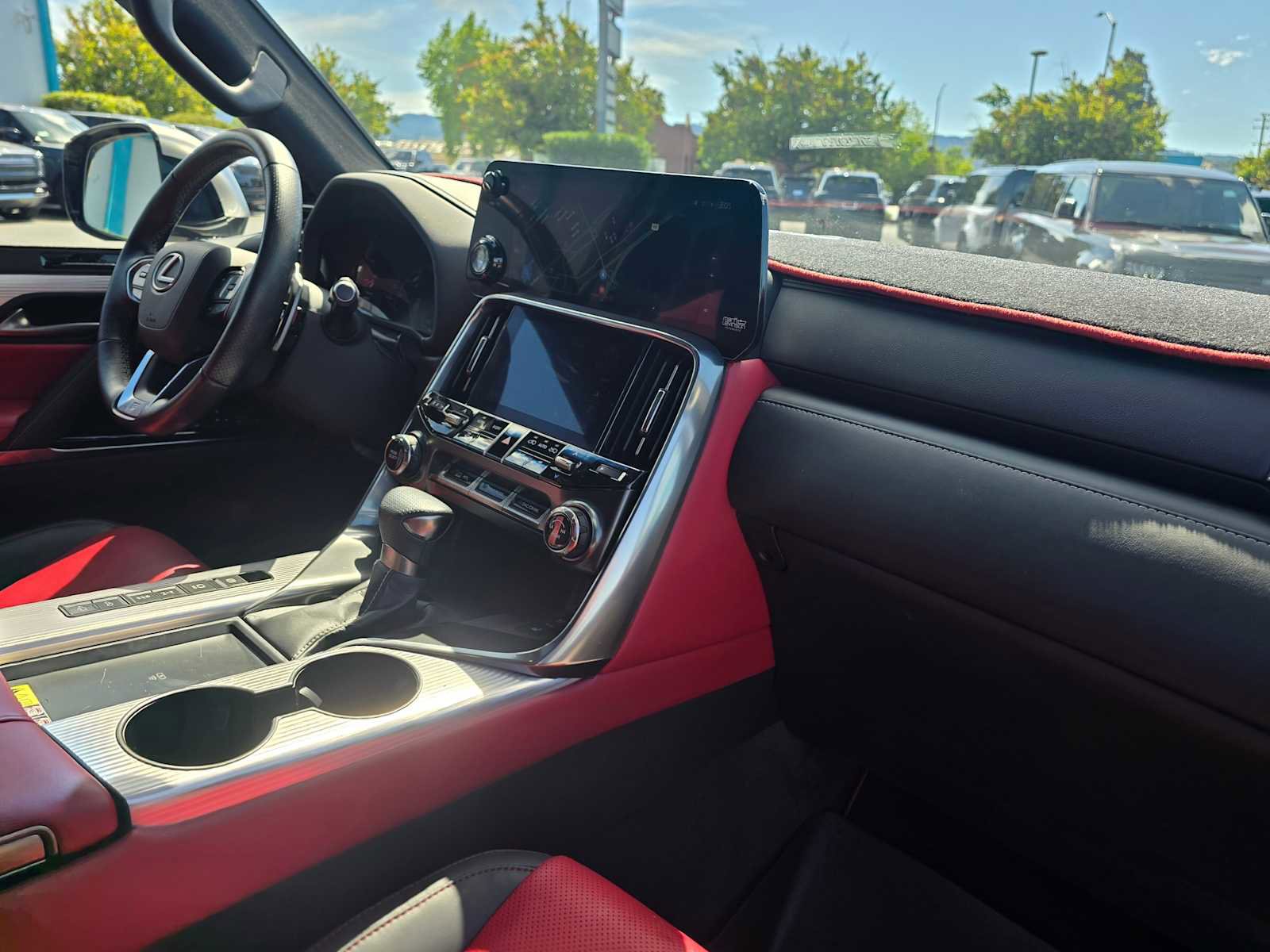 Used 2023 Lexus LX 600 F Sport w/ Accessory Package (Z1) AWD/4WD image 12