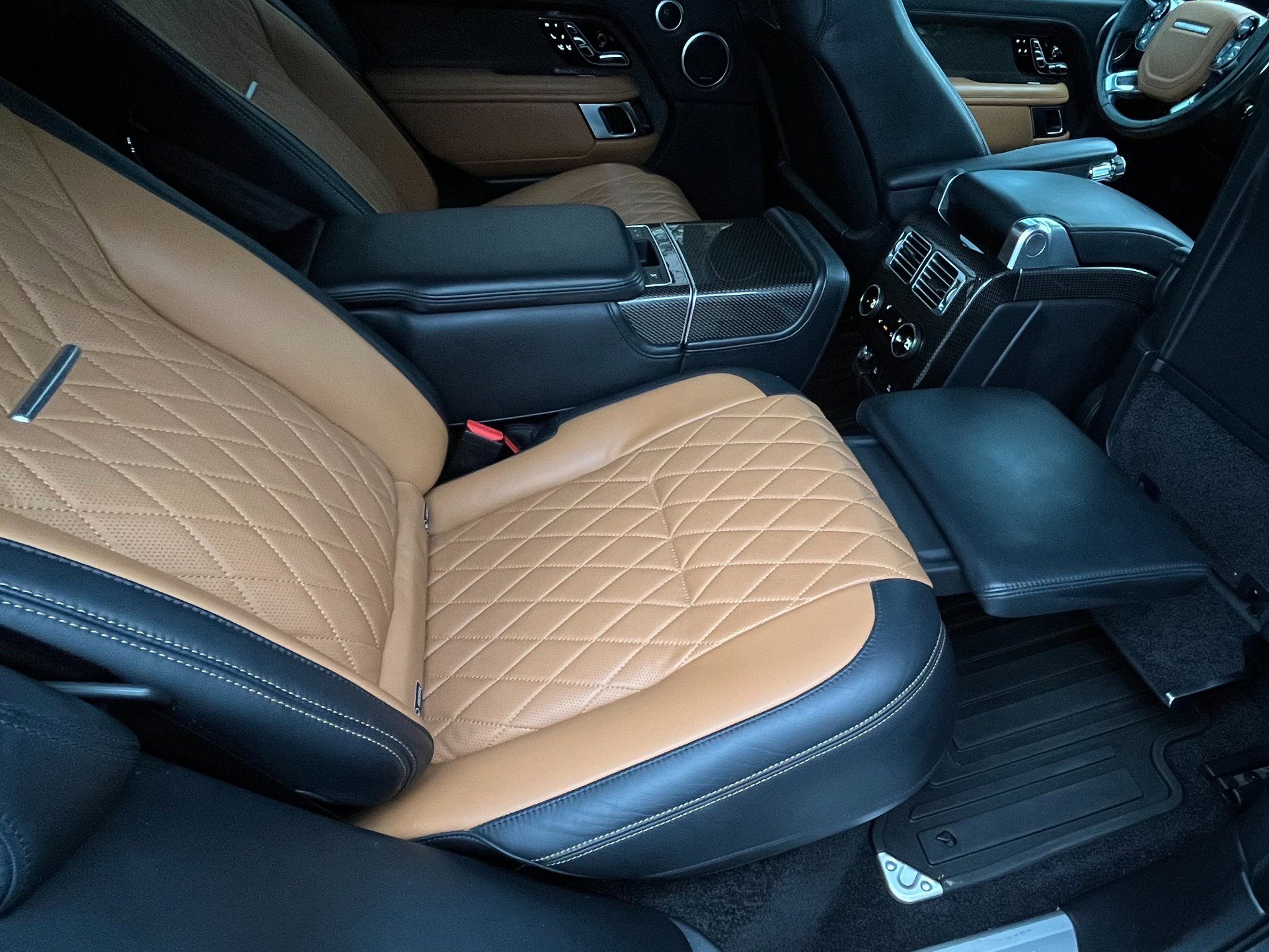 Used 2019 Land Rover Range Rover SV Autobiography Dynamic image 51