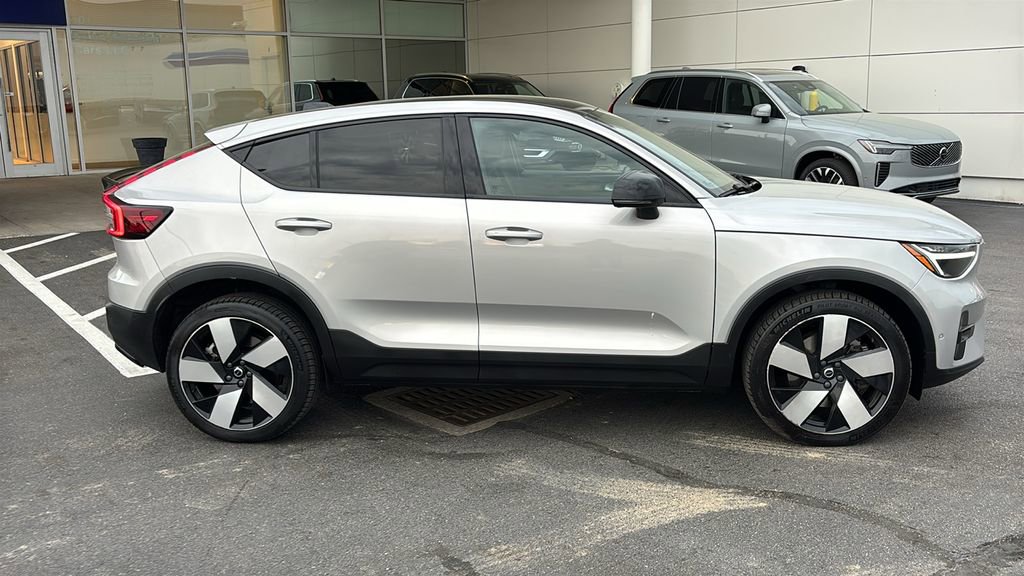 Used 2023 Volvo C40 P8 Recharge Plus AWD/4WD image 28