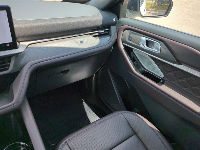 New 2026 Ford Explorer Platinum AWD/4WD image 17