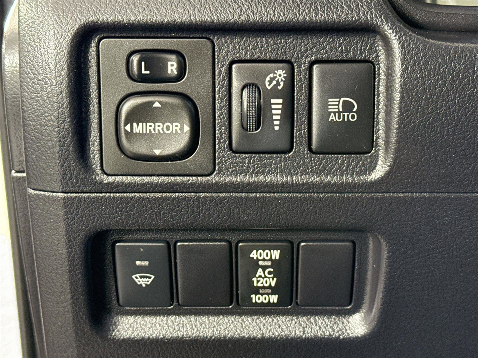 Certified 2021 Toyota 4Runner Venture w/ Moonroof Package AWD/4WD image 14