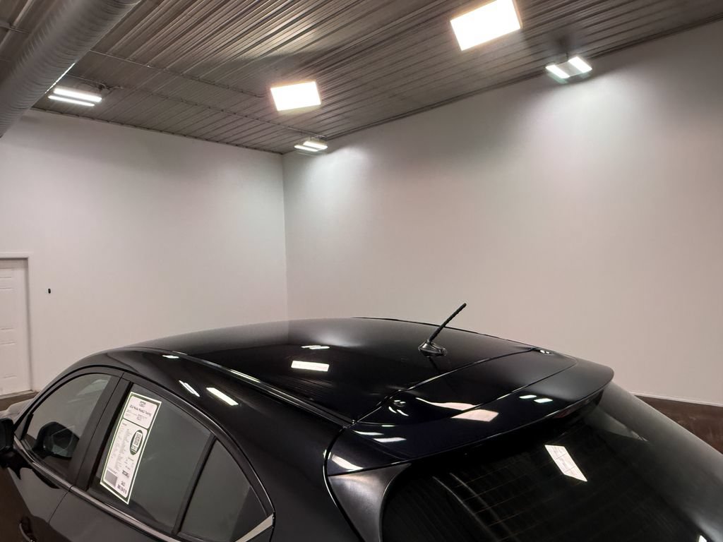 Used 2018 MAZDA MAZDA3 Touring FWD image 42