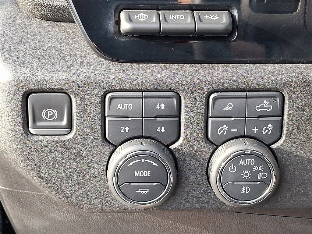 Used 2024 Chevrolet Silverado 3500 High Country w/ High Country Premium Package image 26