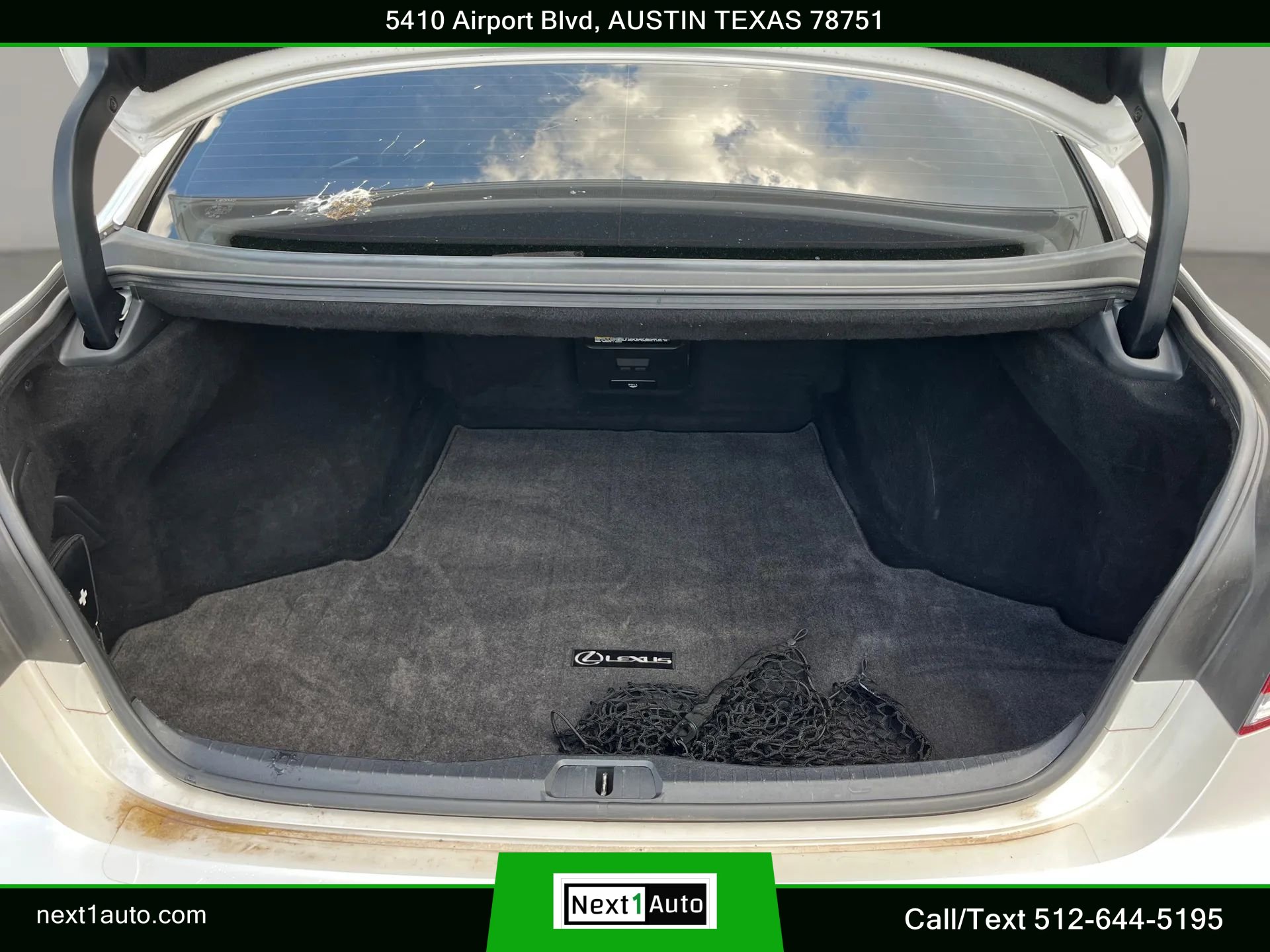 Used 2016 Lexus LS 460 w/ Comfort Package RWD image 34