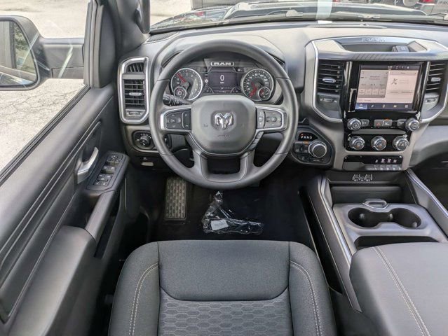 New 2026 RAM 1500 Express AWD/4WD image 15