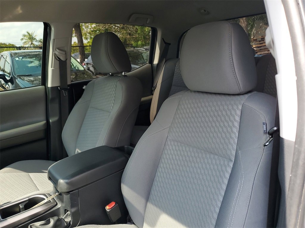 Used 2022 Toyota Tacoma SR5 w/ Technology Package image 20