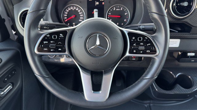 Used 2021 Mercedes-Benz Sprinter 3500 image 30