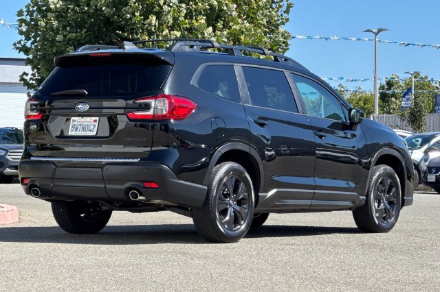 Certified 2026 Subaru Ascent Premium AWD/4WD image 4